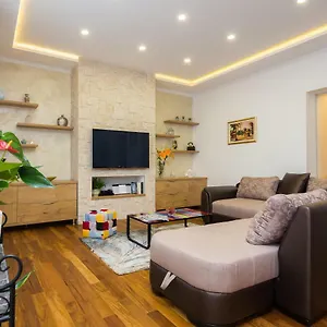 luxury-apartment-luce.splithotels.org/
